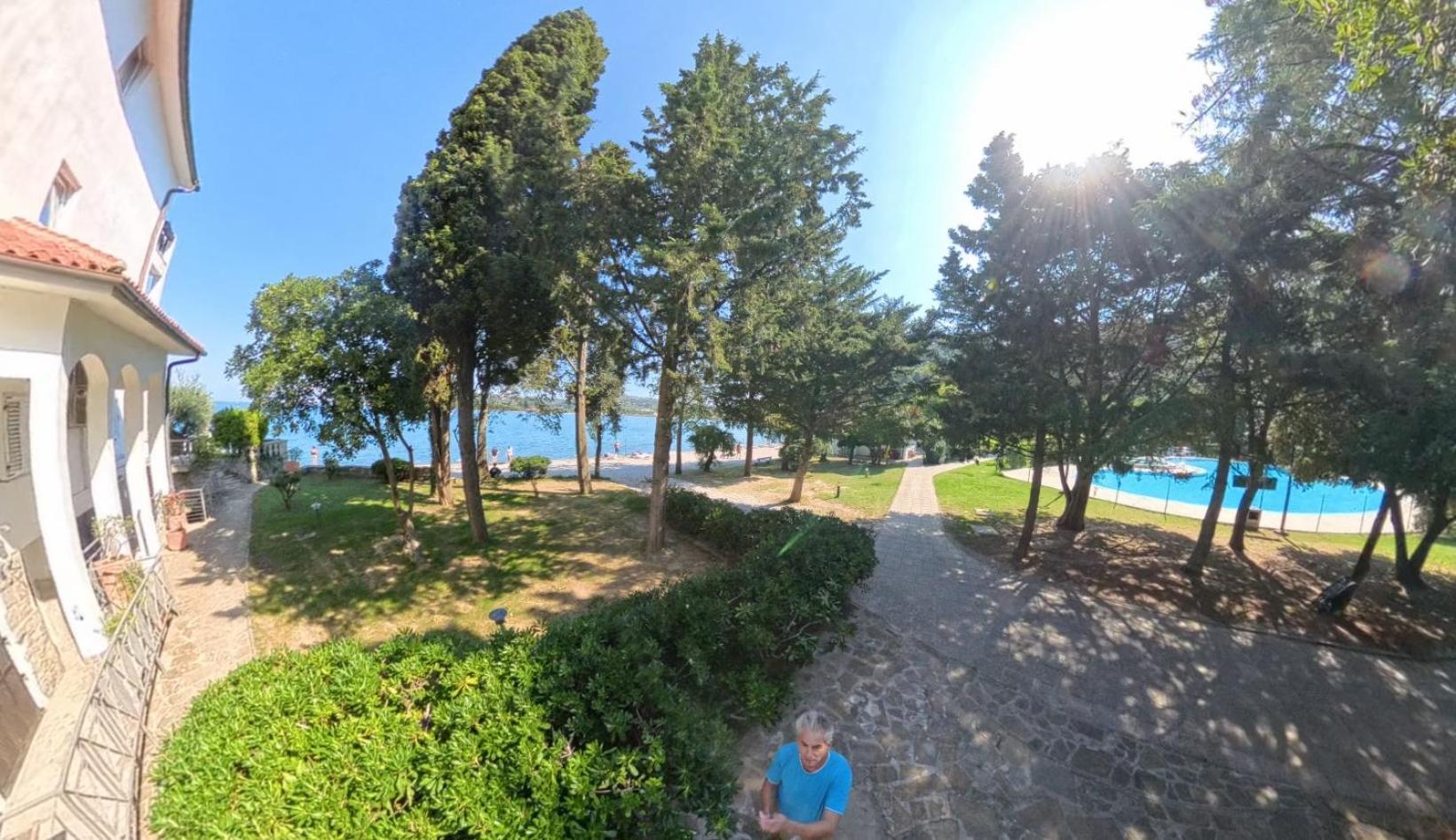 Apartma Plaza