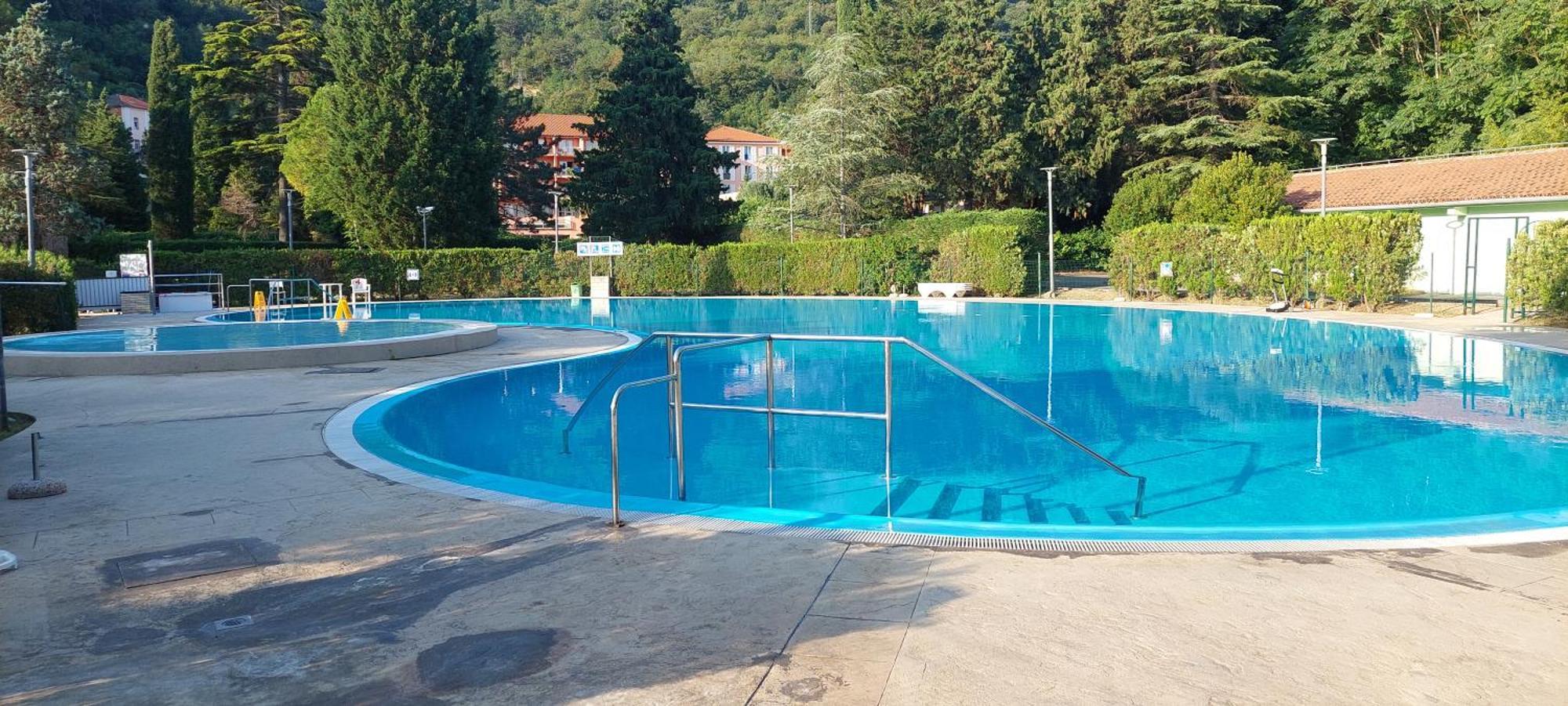 Apartma Plaza